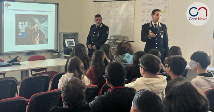 Carabinieri Scuola